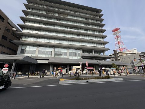 市役所前の写真