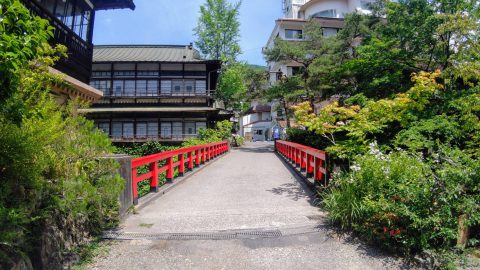 「千と千尋の神隠し」