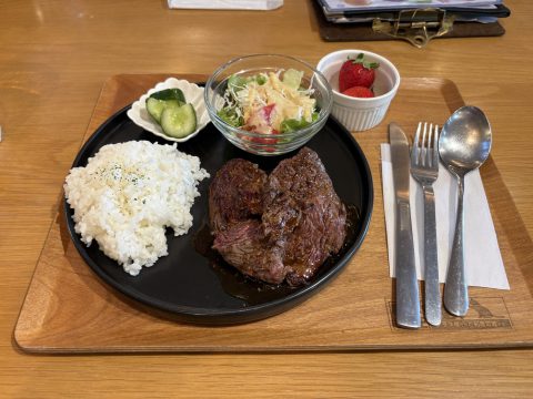 THE COCO CAFE’s