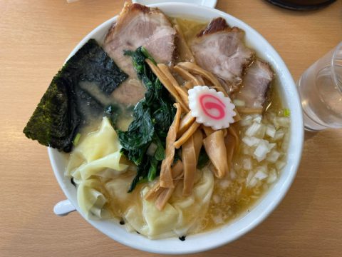 ワンタンメーン