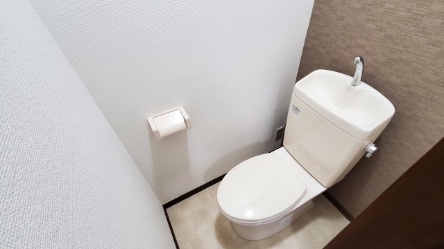トイレの“手洗い付きタンク”って何のため？なぜ水が流れるの？