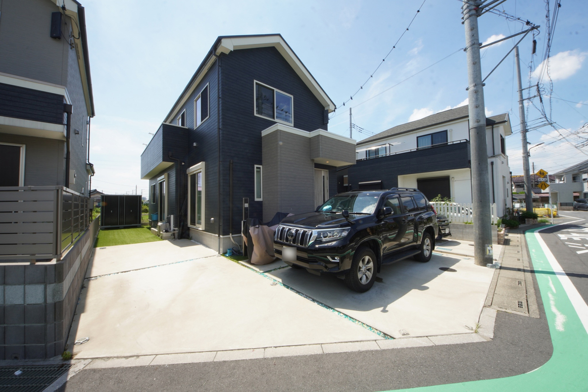 【お預かり情報】草加市両新田東町 築浅一戸建て